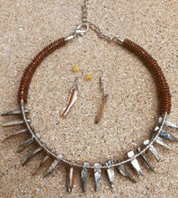 Load image into Gallery viewer, Handmade Abalone Shell and Glass Bead Necklace Set Kargo Fresh