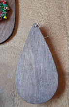 Load image into Gallery viewer, Handmade Abstract Bead Africa Wooden Earrings Kargo Fresh