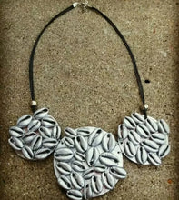 Load image into Gallery viewer, Handmade Chunky Cowrie Shell Necklace Kargo Fresh