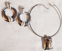 Load image into Gallery viewer, Handmade Cowrie Collar necklace and clip on earrings Kargo Fresh