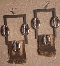 Load image into Gallery viewer, Handmade Mudcloth Cowrie Shell and Wood Earrings Kargo Fresh
