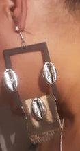 Load image into Gallery viewer, Handmade Mudcloth Cowrie Shell and Wood Earrings Kargo Fresh