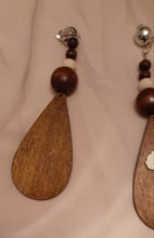 Load image into Gallery viewer, Handmade Unfinished Natural wooden Africa Clip On Earrings Kargo Fresh