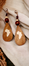 Load image into Gallery viewer, Handmade Unfinished Natural wooden Africa Clip On Earrings Kargo Fresh