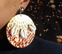 Load image into Gallery viewer, Handmade Wood and Cowrie Clip On Earrings Kargo Fresh