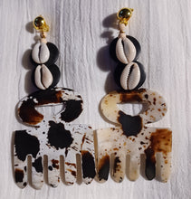 Load image into Gallery viewer, Handmade abstract wood and bovine pick clip on earrings Kargo Fresh