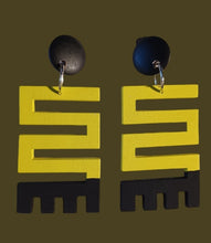 Load image into Gallery viewer, Handmade clip on adinkra symbol earrings Kargo Fresh