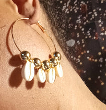 Load image into Gallery viewer, Handmade cowrie shell hoops Kargo Fresh