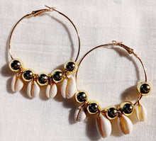 Load image into Gallery viewer, Handmade cowrie shell hoops Kargo Fresh