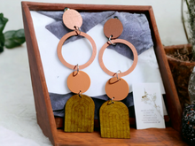 Load image into Gallery viewer, Handmade handpainted geometric clip on earrings Kargo Fresh