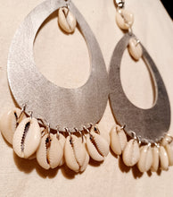 Load image into Gallery viewer, Handmade wood and cowrie shell hoops Kargo Fresh