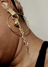 Load image into Gallery viewer, Handmadr Gold Hoop and Chain design Clip On Earrings Kargo Fresh