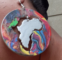 Load image into Gallery viewer, Handpainted Abstract Africa Wooden Earrings Kargo Fresh