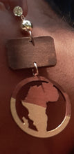 Load image into Gallery viewer, Handpainted Abstract Africa Wooden Earrings Kargo Fresh