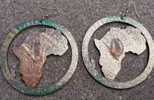 Load image into Gallery viewer, Handpainted Abstract Africa Wooden Earrings Kargo Fresh