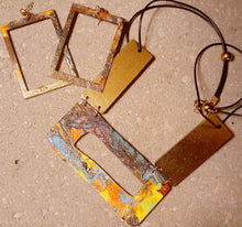 Load image into Gallery viewer, Handpainted Abstract Wooden Collar Necklace And Earrings Set Kargo Fresh