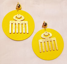 Load image into Gallery viewer, Handpainted Adinkra Symbol Clip On Earrings Kargo Fresh