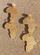 Load image into Gallery viewer, Handpainted Africa Earrings Kargo Fresh