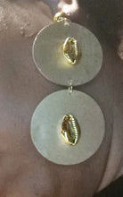 Load image into Gallery viewer, Handpainted Afrocentric Design Wooden Clip on Earrings Kargo Fresh