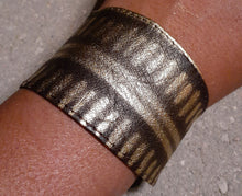 Load image into Gallery viewer, Handpainted Genuine Leather Mudcloth Print Cuff Bracelet Kargo Fresh