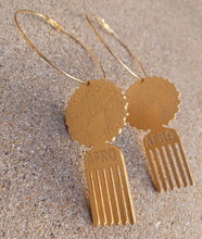 Load image into Gallery viewer, Handpainted Wooden Afro Pick Hoop Earrings Kargo Fresh
