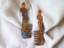 Load image into Gallery viewer, Handpainted Wooden Clip On Afro Pick Earrings Kargo Fresh