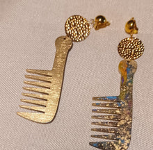 Load image into Gallery viewer, Handpainted Wooden Clip On Afro Pick Earrings Kargo Fresh