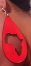 Load image into Gallery viewer, Large Africa Wooden Earrings Kargo Fresh
