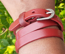 Load image into Gallery viewer, Leather Layering Bracelet Kargo Fresh