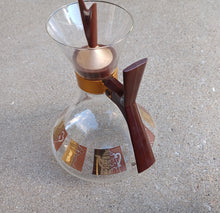 Load image into Gallery viewer, MCM era Carafe Kargo Fresh