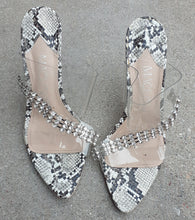 Load image into Gallery viewer, Mackinj Clear Heels Size 8.5 Kargo Fresh