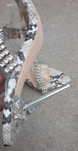 Load image into Gallery viewer, Mackinj Clear Heels Size 8.5 Kargo Fresh