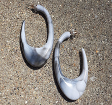 Load image into Gallery viewer, Marbled Acrylic Hoop Earrings Kargo Fresh