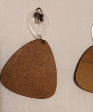 Load image into Gallery viewer, Minimalst large Natural Wood Clip On Earrings Kargo Fresh