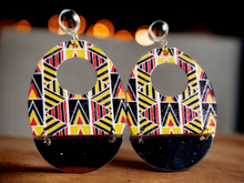 Load image into Gallery viewer, Mudcloth print Wooden Clip On Earrings Kargo Fresh
