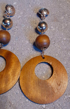 Load image into Gallery viewer, Natural Wood Clip On Earrings Kargo Fresh