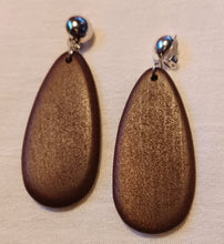 Load image into Gallery viewer, Natural Wood Clip On Earrings Kargo Fresh