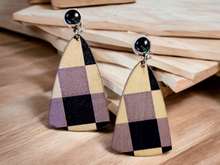 Load image into Gallery viewer, Natural Wood Clip On Earrings Kargo Fresh