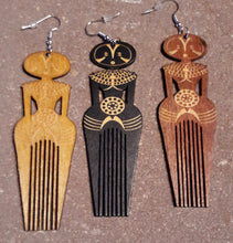 Load image into Gallery viewer, Natural Wooden Afro Pick Earrings Kargo Fresh