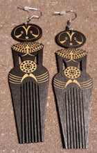 Load image into Gallery viewer, Natural Wooden Afro Pick Earrings Kargo Fresh