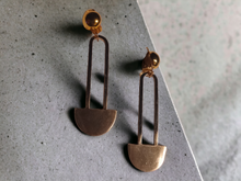 Load image into Gallery viewer, Minimalist brushed gold metal clip on earrings