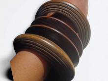 Load image into Gallery viewer, Vintage Chunky Wooden Bangle Set
