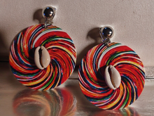 Load image into Gallery viewer, Abstract wood and cowrie clip on earrings