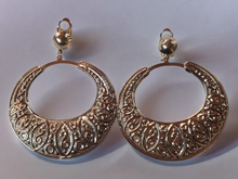 Load image into Gallery viewer, Chunky Bamboo clip on hoops