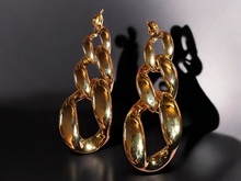 Load image into Gallery viewer, Giant gold acrylic chain clip on earrings