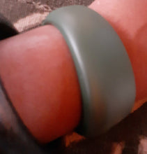 Load image into Gallery viewer, RBG Wooden Bangle Set Kargo Fresh