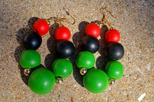 Load image into Gallery viewer, RBG Wooden bangle and earrings Set Kargo Fresh
