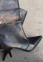 Load image into Gallery viewer, Rare Dollhouse Leather Jonie Kitten Heel Booties Size 9 Kargo Fresh