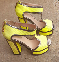 Load image into Gallery viewer, Rare Kat Maconie Neon Platform Heels Size 8 Kargo Fresh