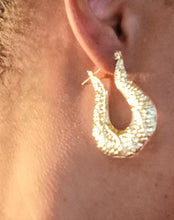 Load image into Gallery viewer, Rare Small gold fulani hoops Kargo Fresh